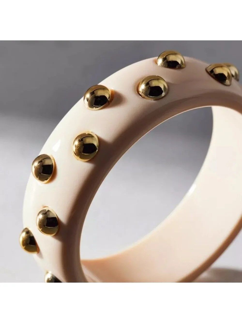 New! Gold Studded Acrylic Bangle Bracelet NWT (1032)